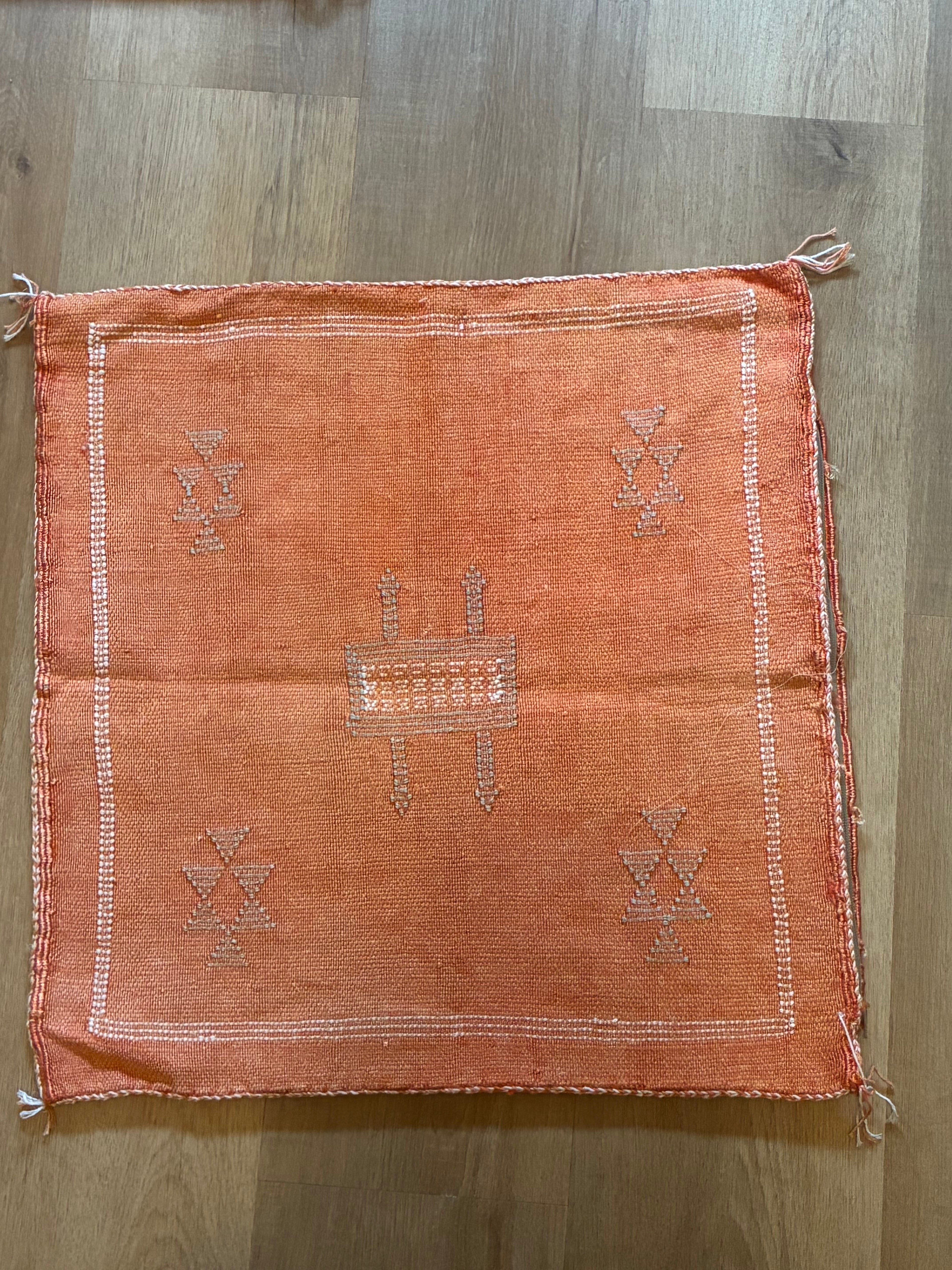 Housse de coussin soie de cactus Le Métier des Sables